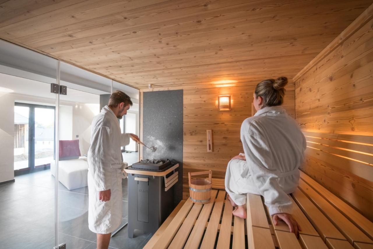 Chalet-Ferienwohnung Giebeltraum, 115 Qm, Wellness/Fitness/Sauna - Bergroedelhof Feilitzsch Exteriör bild